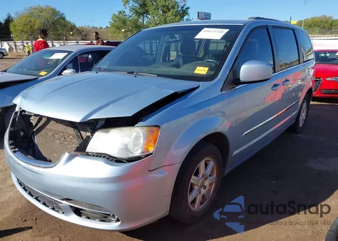 2012 Chrysler Town & Country Touring z USA, uszkodzony, nr VIN 2C4RC1BG4CR301251